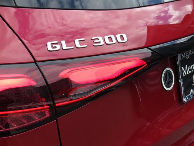 Used 2026 Mercedes-Benz GLC 300 4MATIC image 29