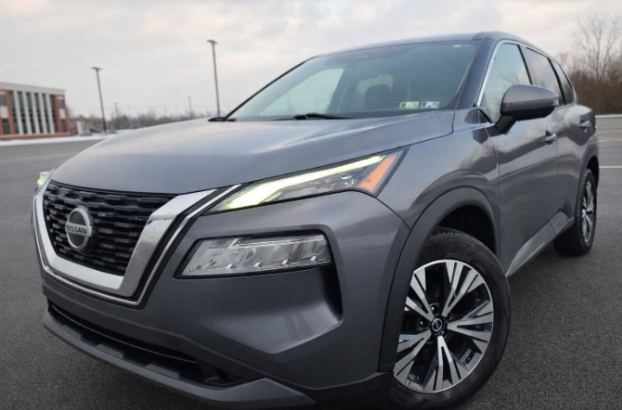 Used 2021 Nissan Rogue SV AWD/4WD image 3