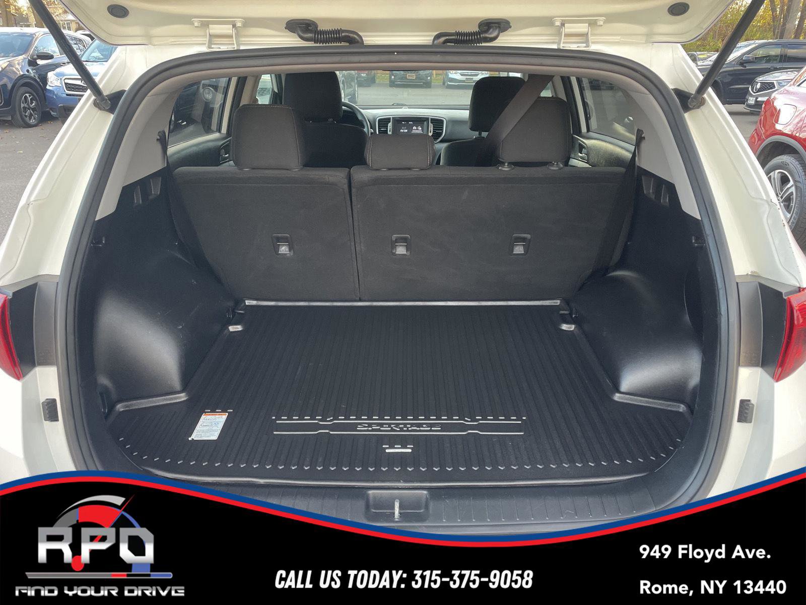 Used 2018 Kia Sportage LX w/ LX Popular Package image 12