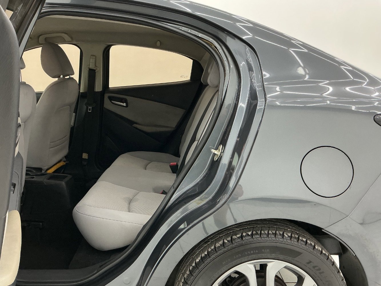 Used 2019 Toyota Yaris LE FWD image 20