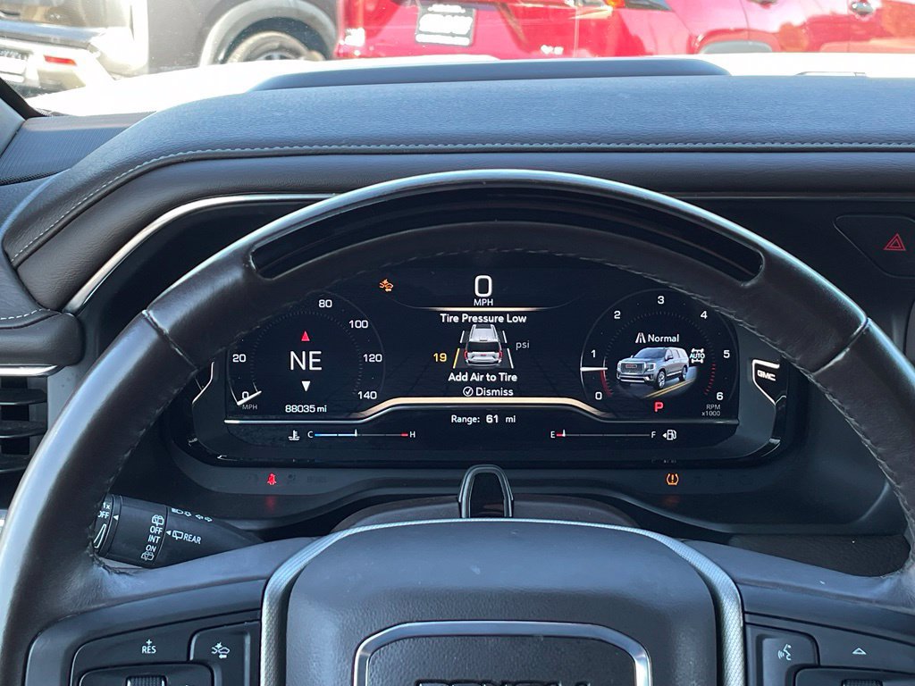Used 2024 GMC Yukon XL Denali w/ Advanced Technology Package AWD/4WD image 15