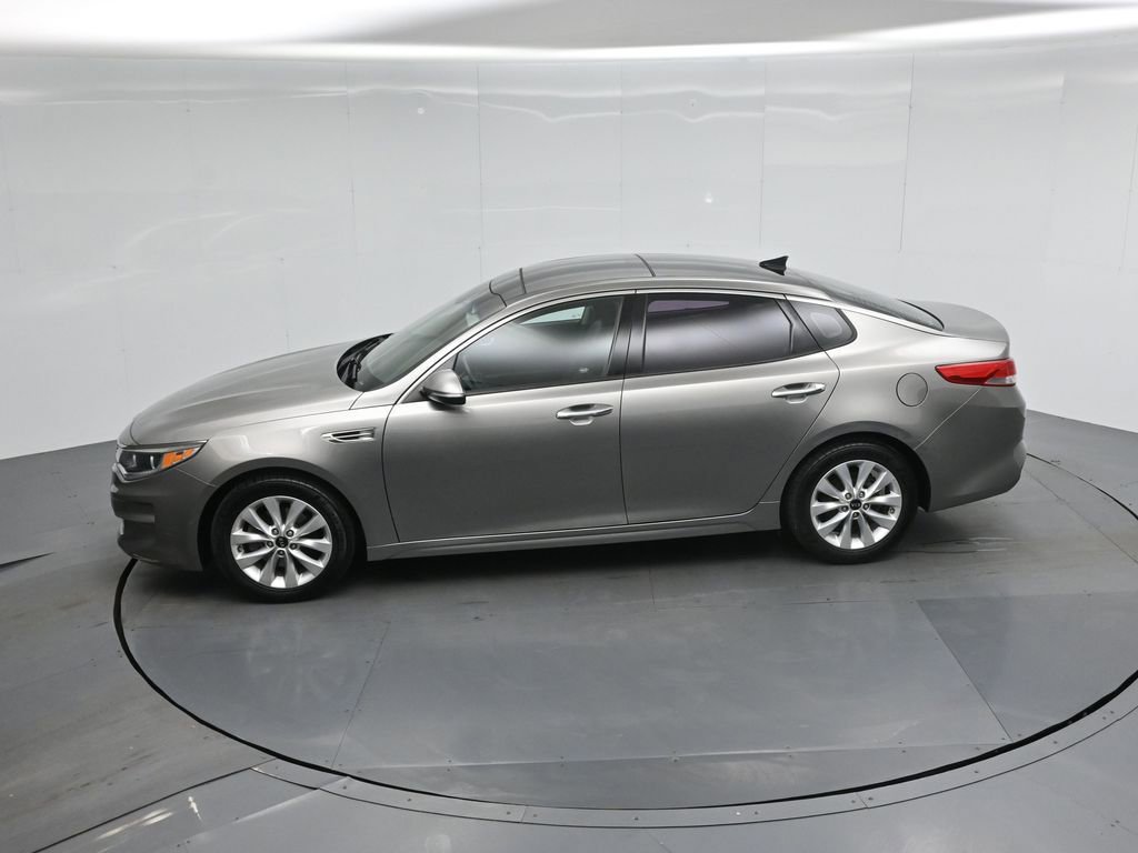 Used 2016 Kia Optima EX w/ Premium Package image 43