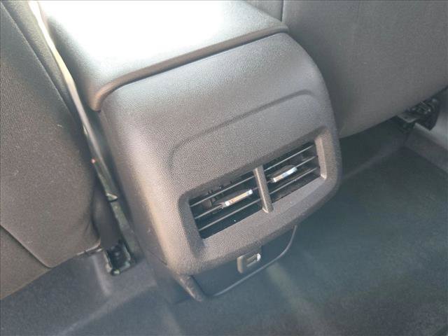 Used 2019 Chevrolet Equinox LT FWD image 18