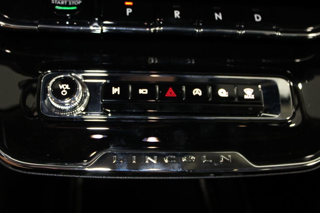 New 2026 Lincoln Corsair Premiere image 44