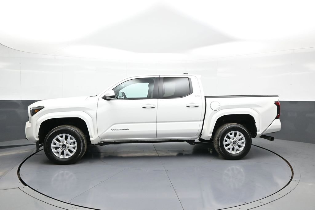 Certified 2024 Toyota Tacoma SR5 image 9