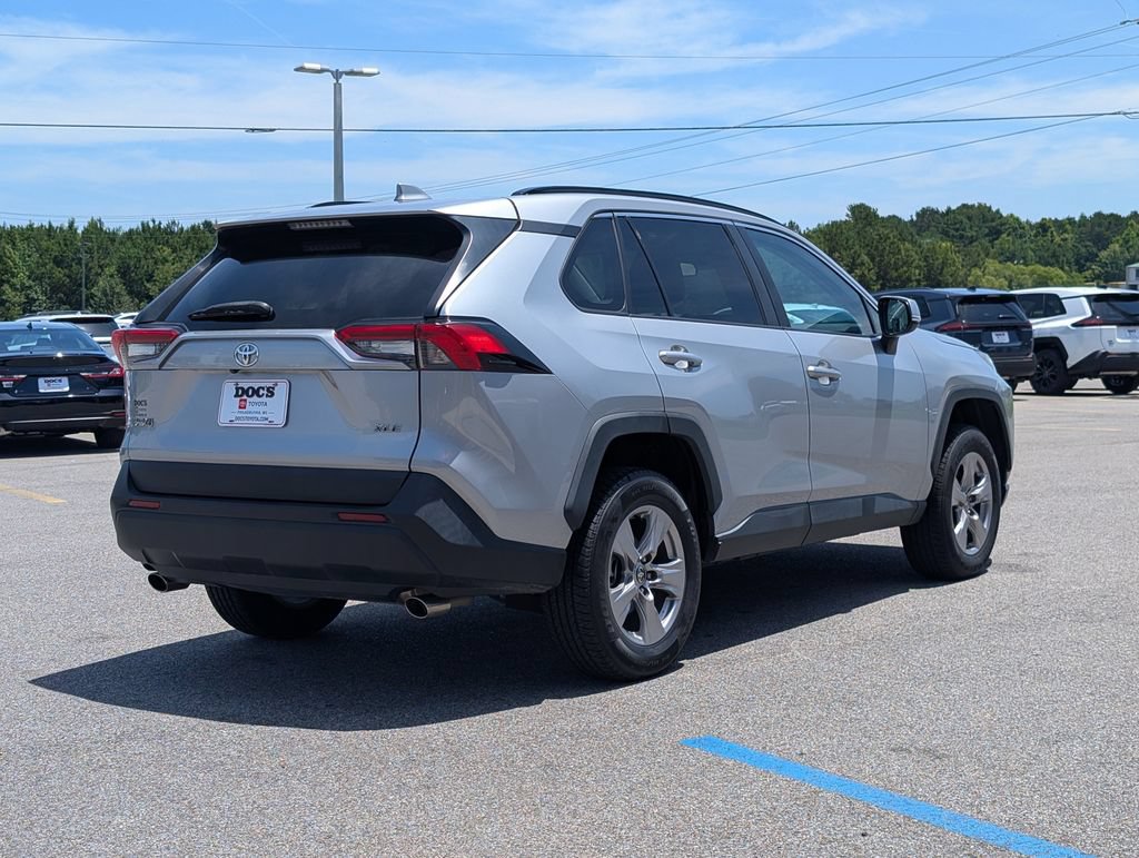 Used 2023 Toyota RAV4 XLE FWD image 5