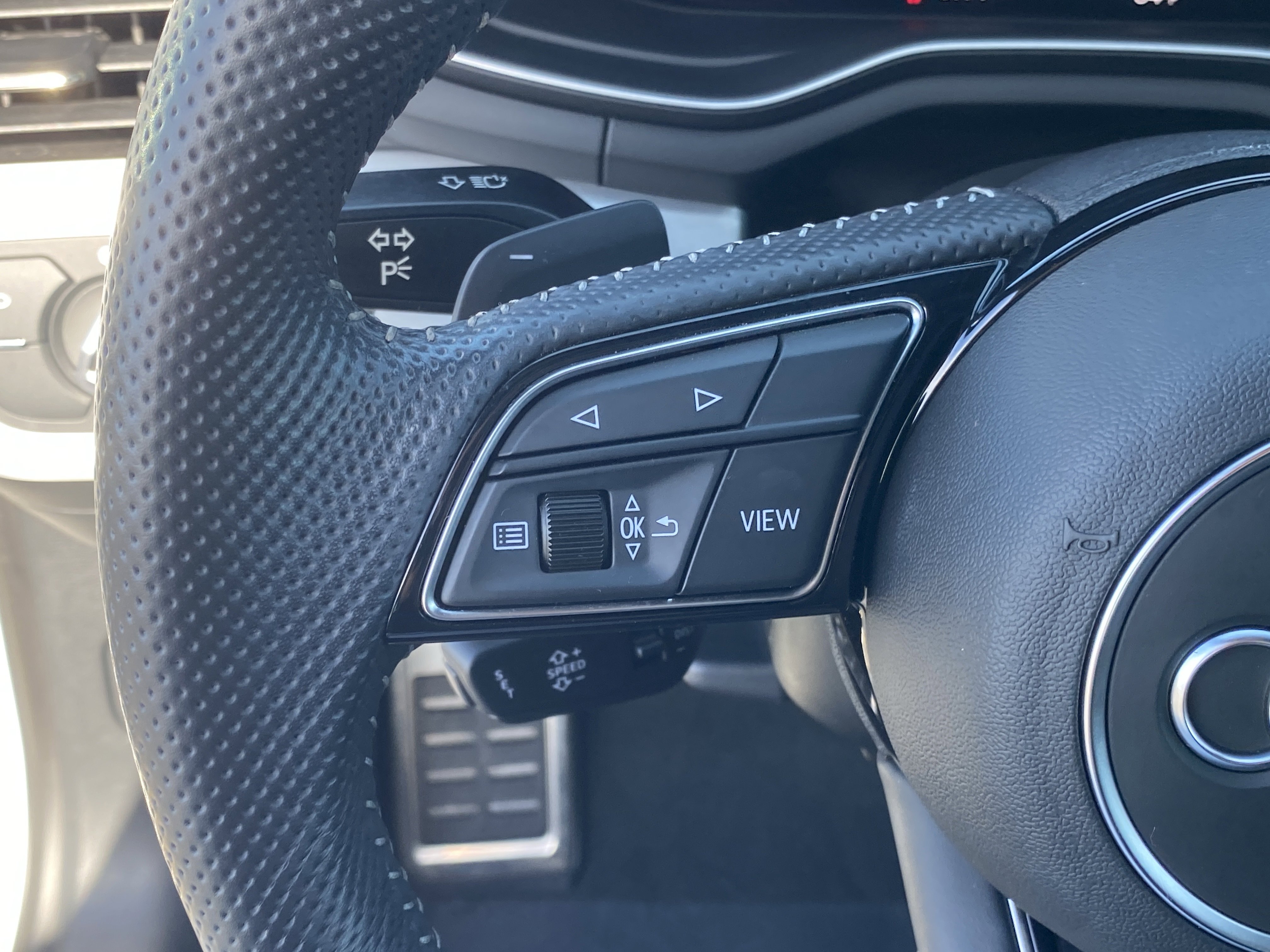 Used 2020 Audi A4 2.0T Prestige w/ Prestige Package image 27