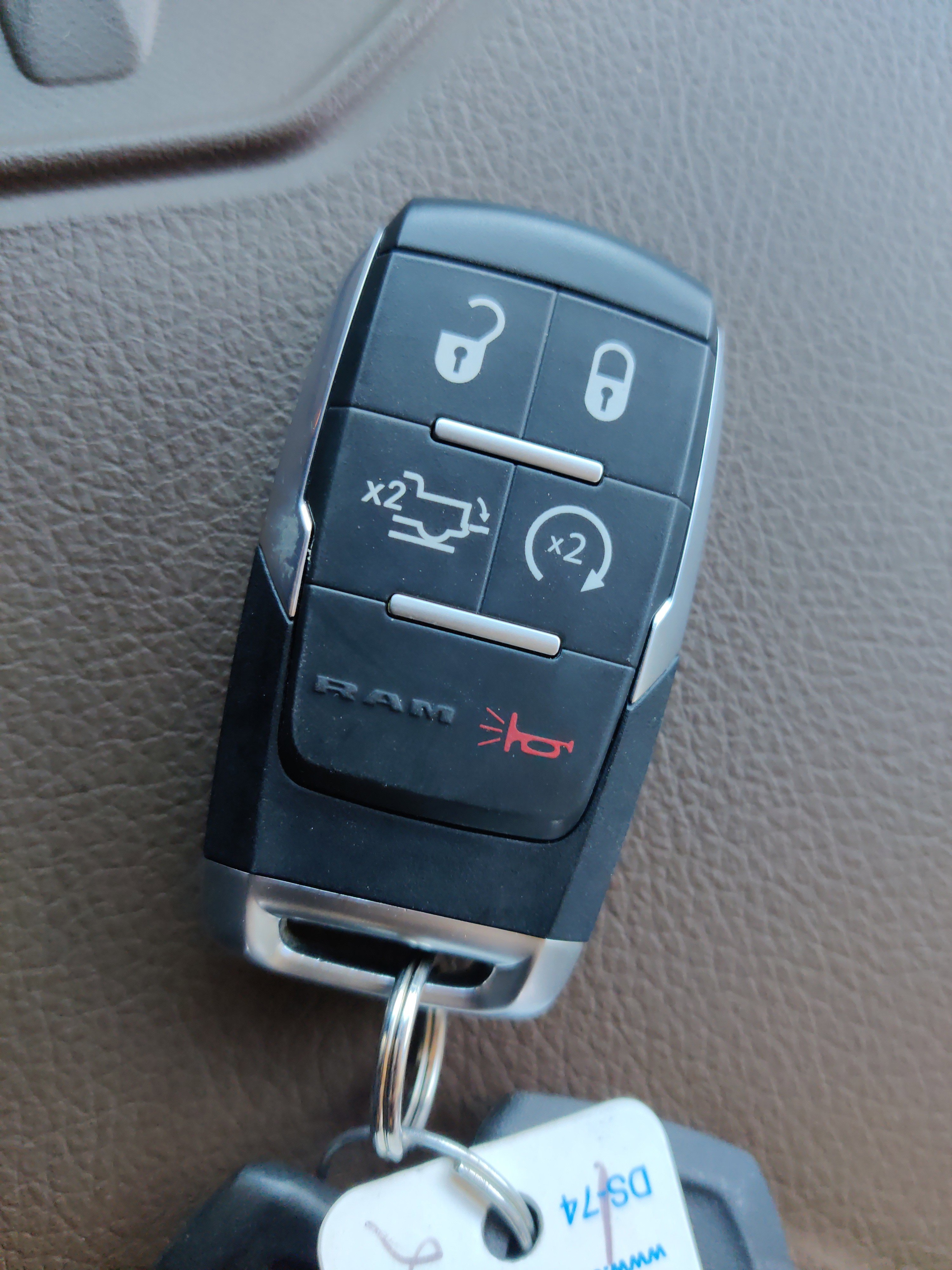 Used 2022 RAM 2500 Laramie AWD/4WD image 27