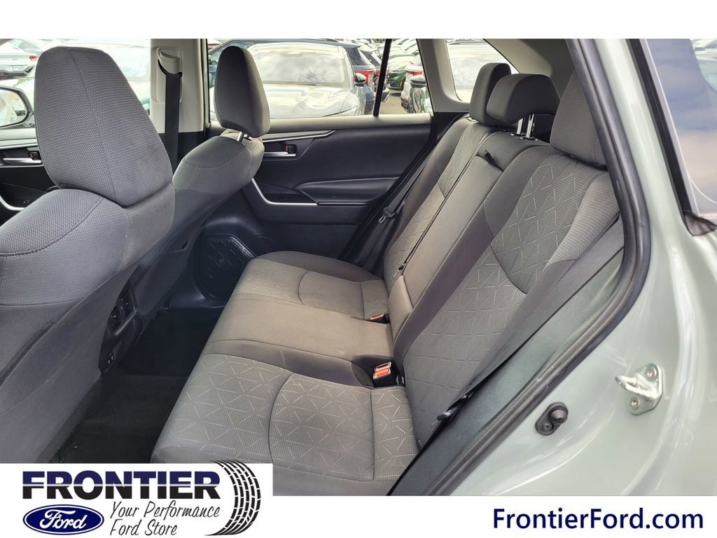 Used 2019 Toyota RAV4 XLE image 11