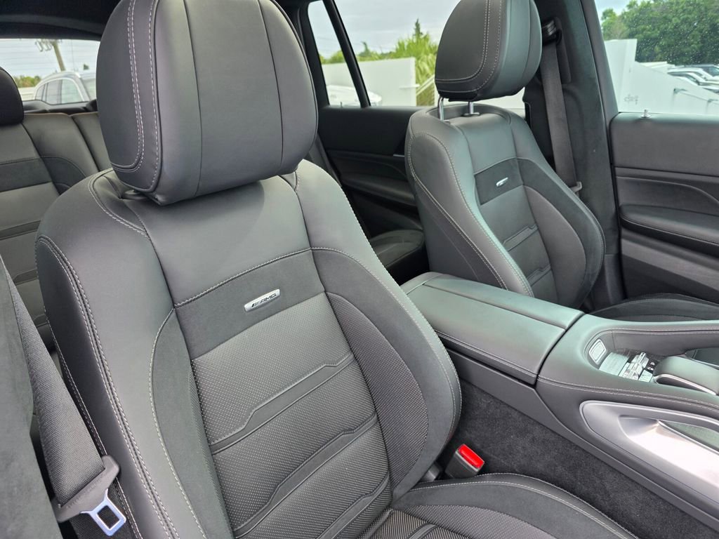 Used 2023 Mercedes-Benz GLS 63 AMG 4MATIC w/ Warmth & Comfort Package image 29
