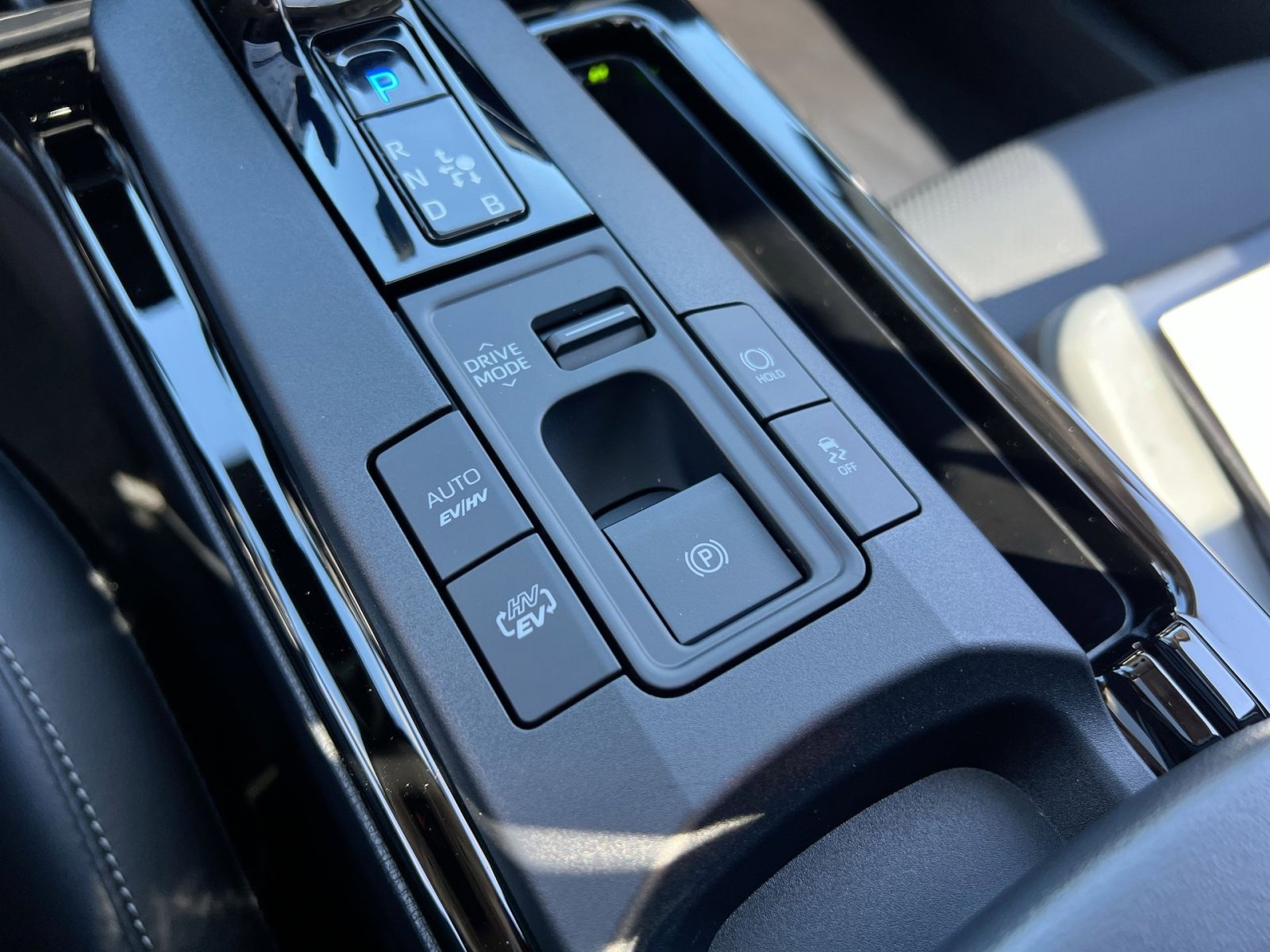 New 2026 Toyota Prius Plug-In Hybrid image 32