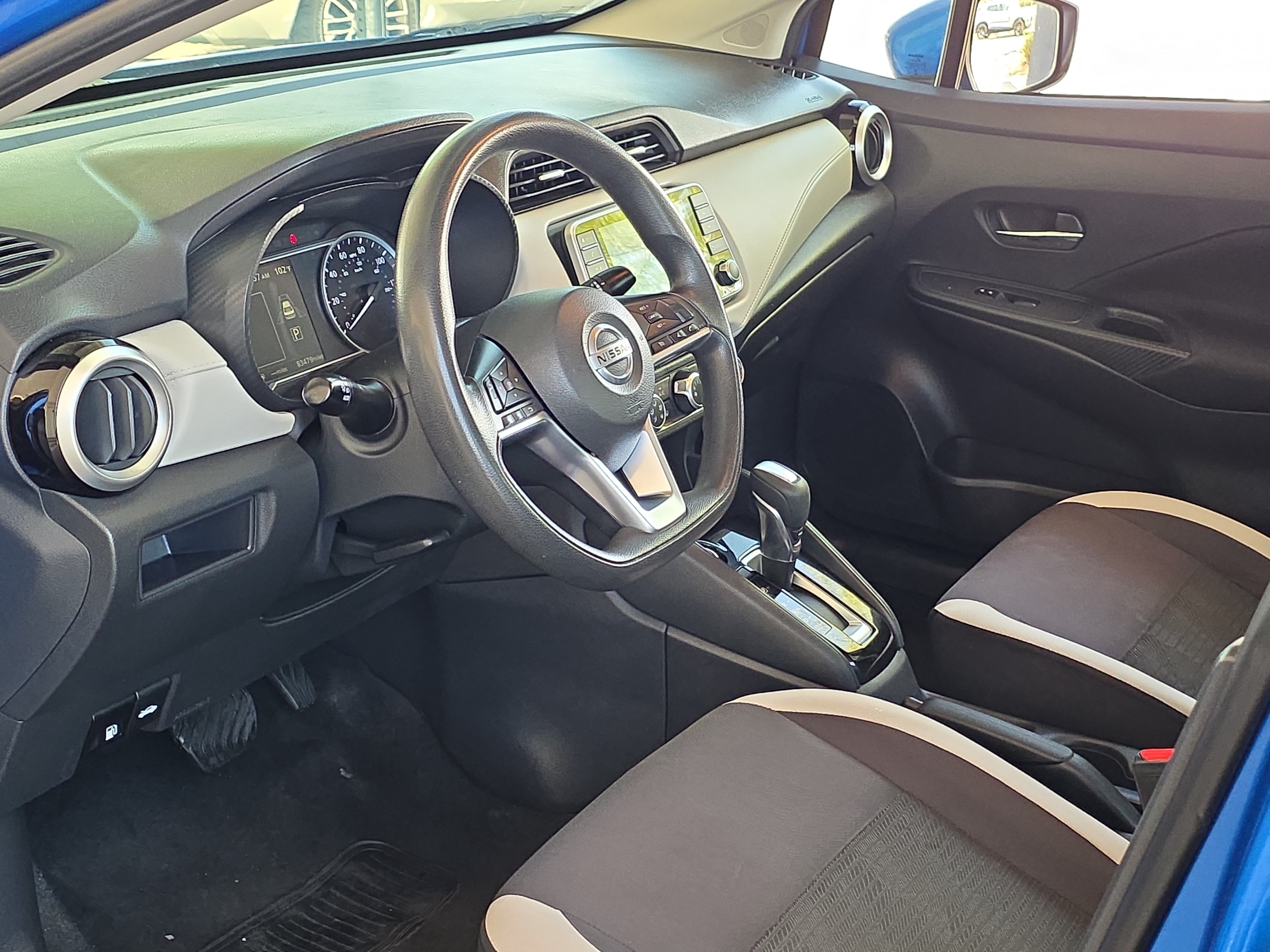 Used 2021 Nissan Versa SV FWD image 10
