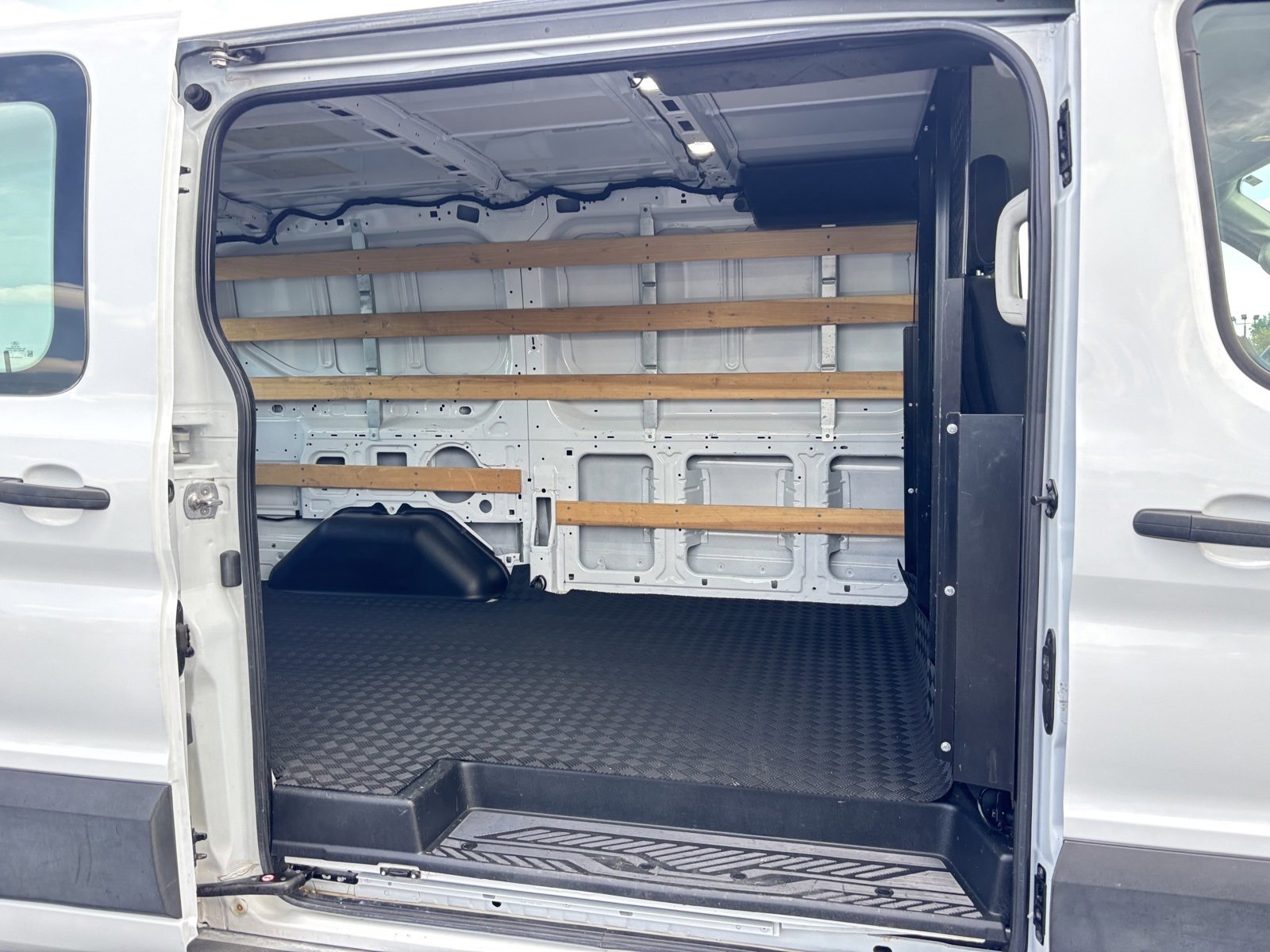 Used 2023 Ford Transit 250 Low Roof w/ Exterior Upgrade Package image 18