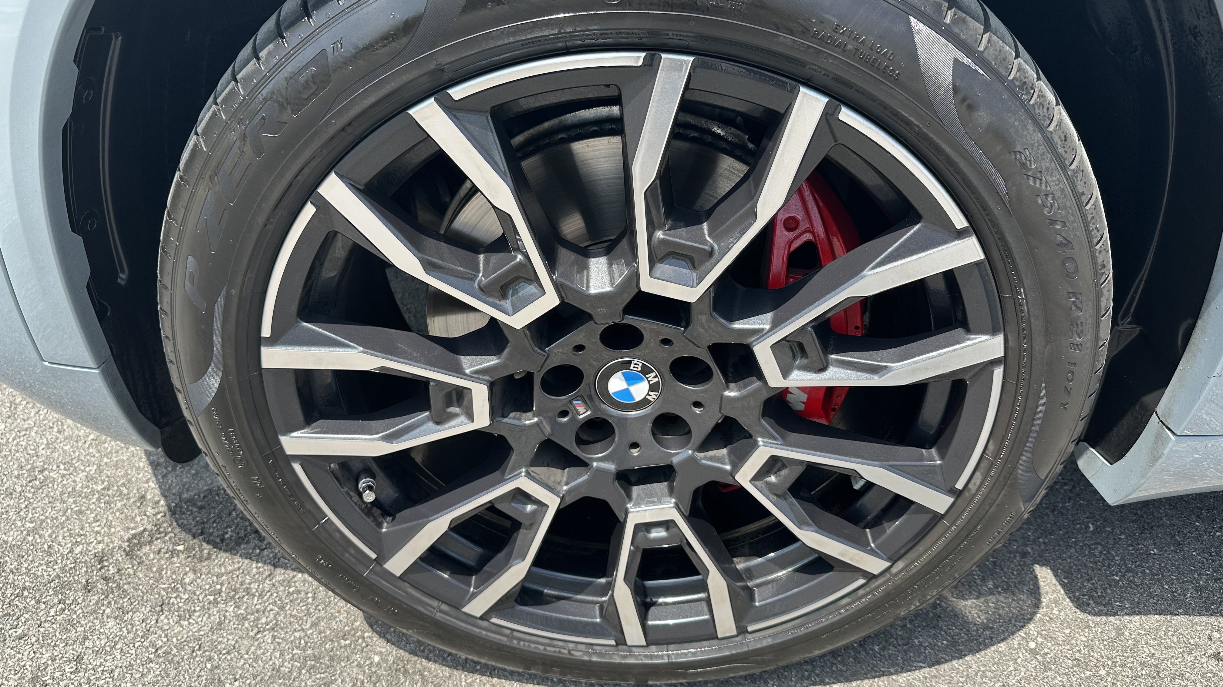 Certified 2025 BMW X5 xDrive40i w/ M Sport Package AWD/4WD image 12