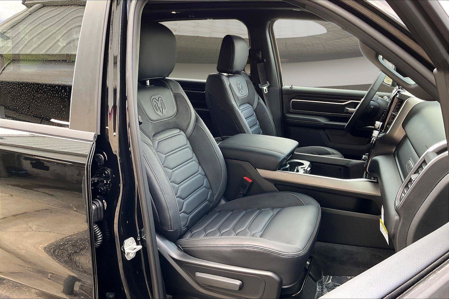 New 2026 RAM 1500 Big Horn AWD/4WD image 11