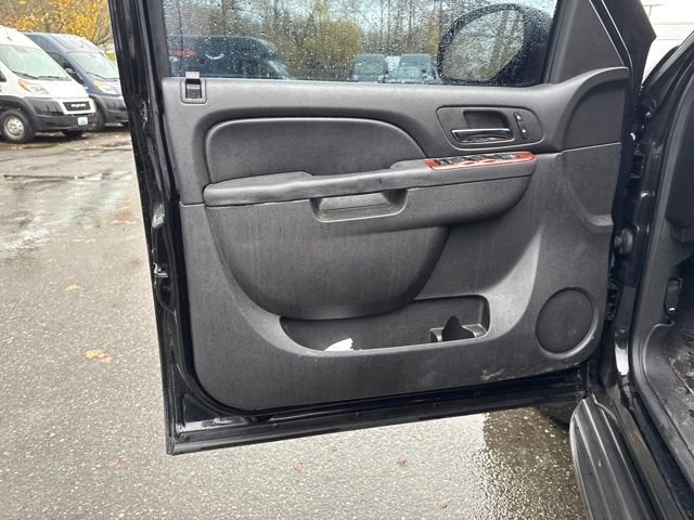 Used 2013 Chevrolet Tahoe LT image 16