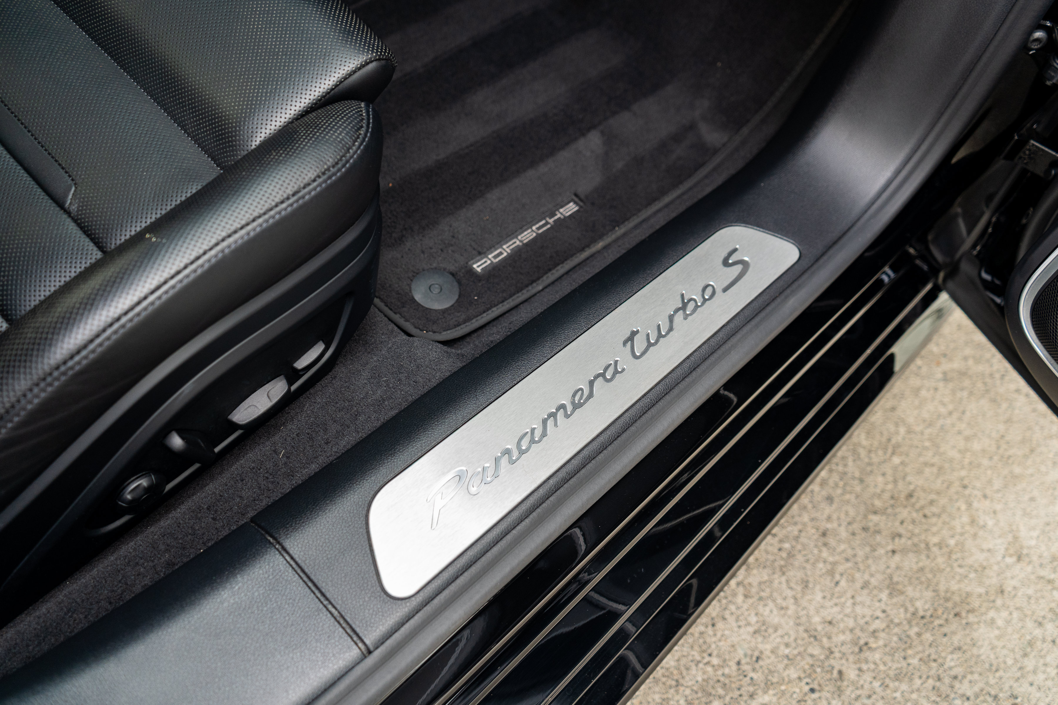 Used 2023 Porsche Panamera Turbo S AWD/4WD image 43