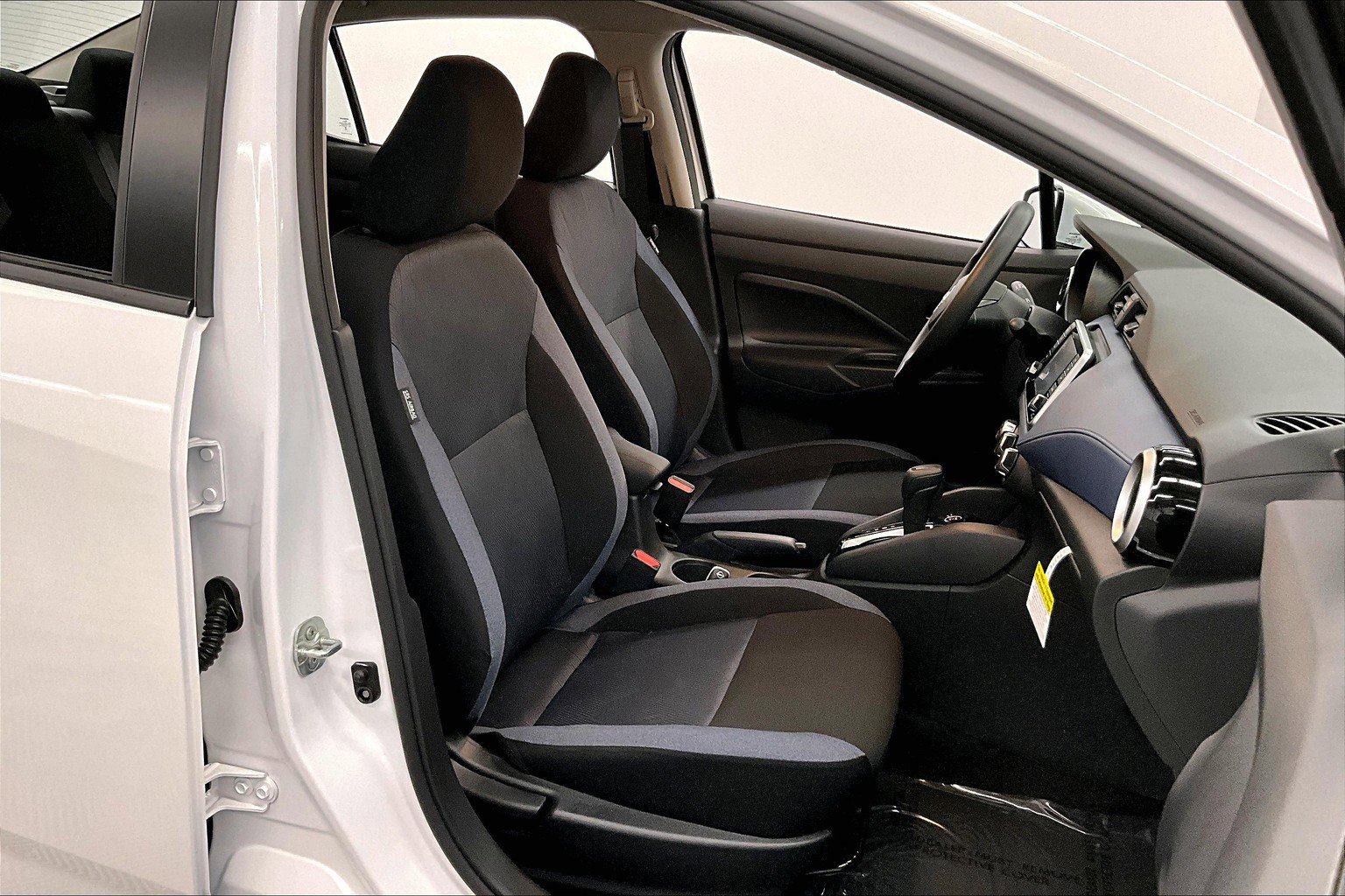 New 2025 Nissan Versa SV w/ Trunk Package image 72