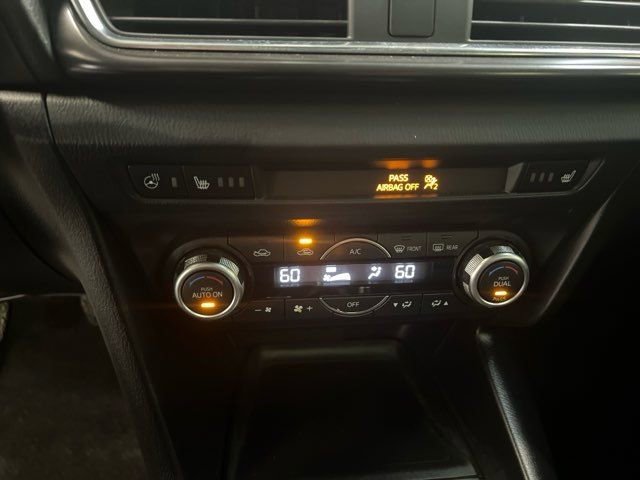 Used 2018 MAZDA MAZDA3 Grand Touring w/ Premium Equipment Package image 17