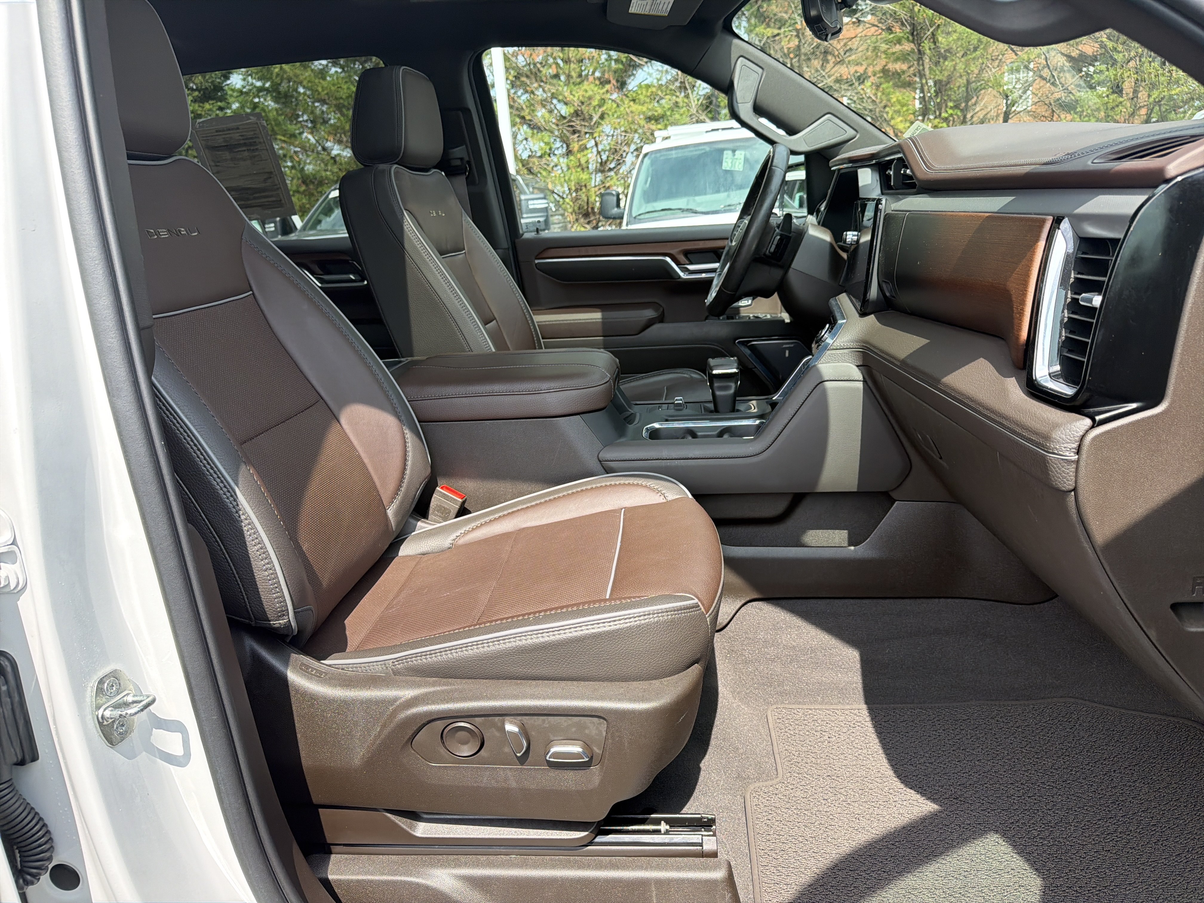 Used 2023 GMC Sierra 1500 Denali AWD/4WD image 35