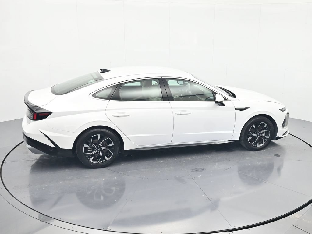 Used 2025 Hyundai Sonata SEL FWD image 32