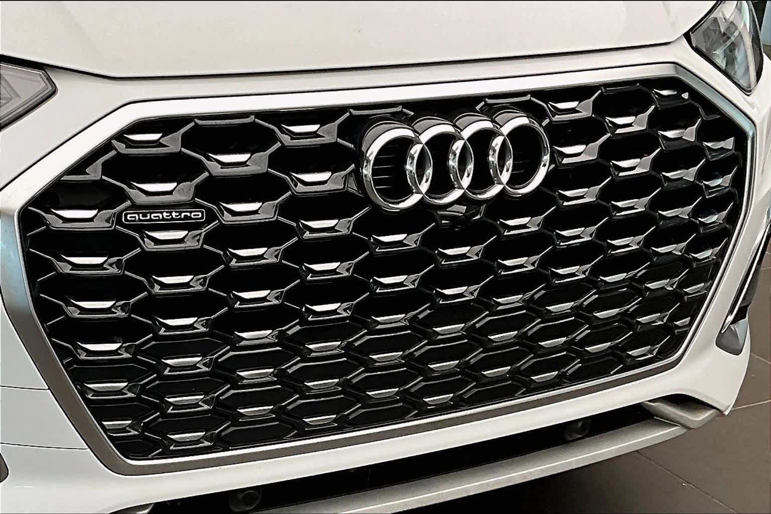 Used 2023 Audi Q5 2.0T Premium w/ Convenience Package AWD/4WD image 33