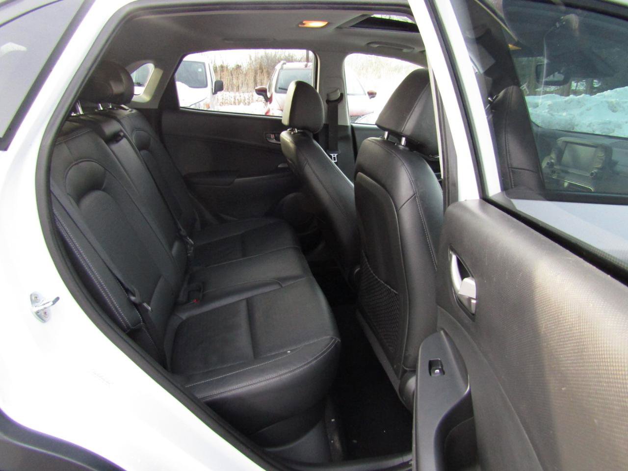 Used 2021 Hyundai Kona Limited w/ Cargo Package AWD/4WD image 25
