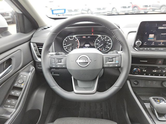 Certified 2026 Nissan Rogue SV image 23