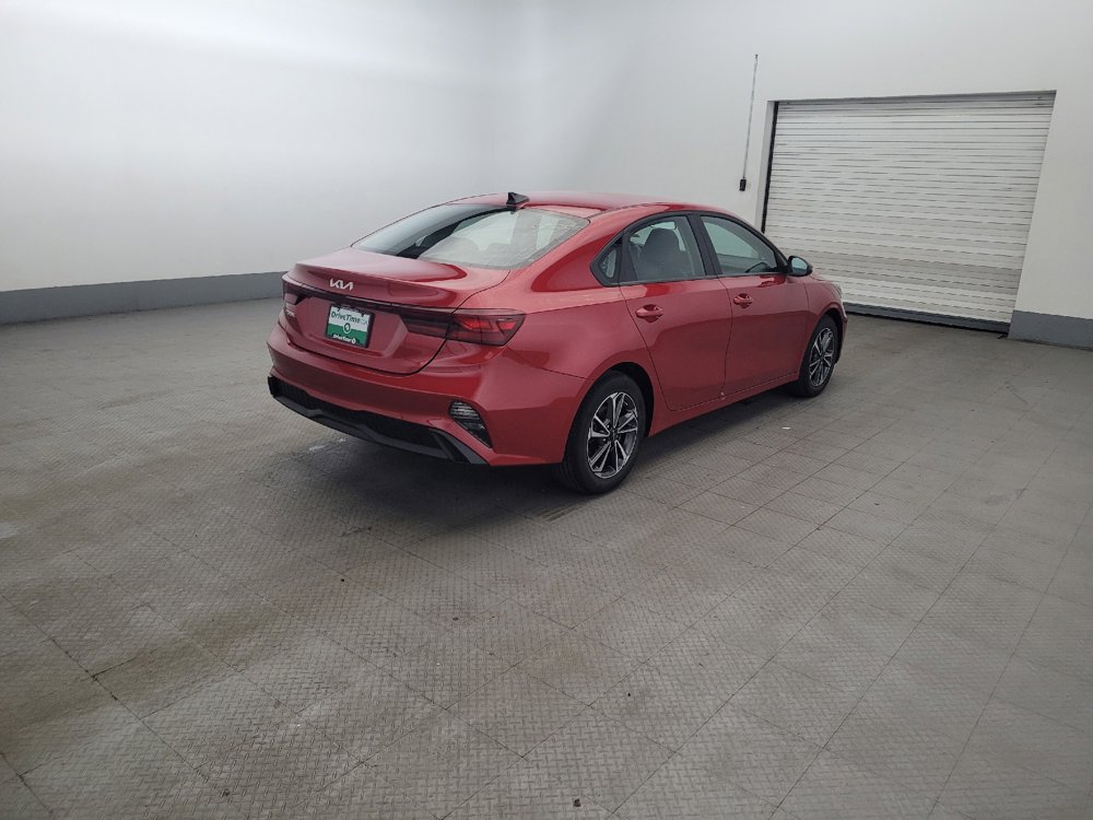 Used 2023 Kia Forte LXS w/ LXS Technology Package FWD image 9