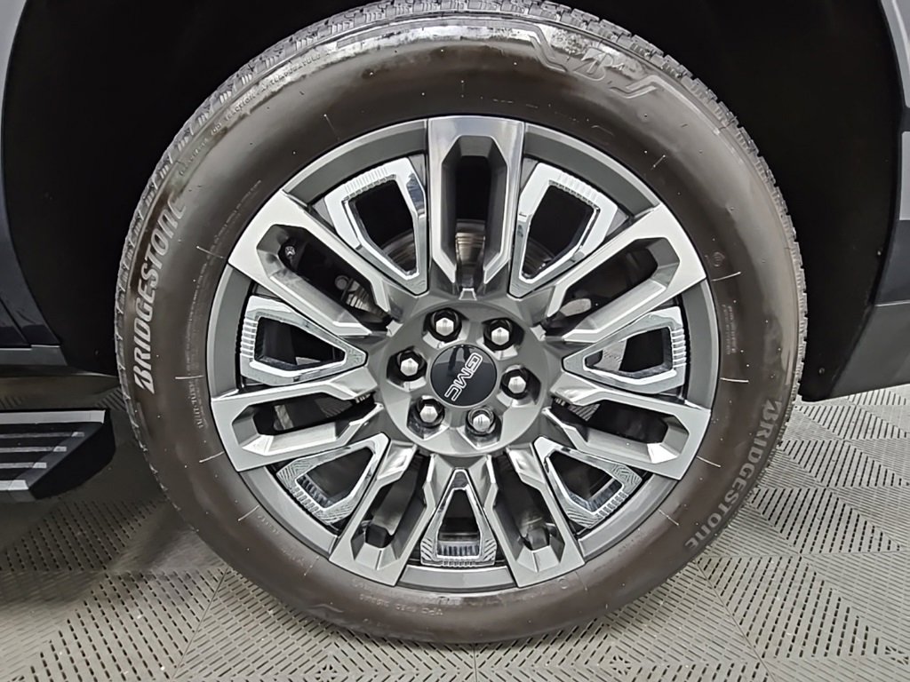 Certified 2024 GMC Yukon Denali Ultimate image 49