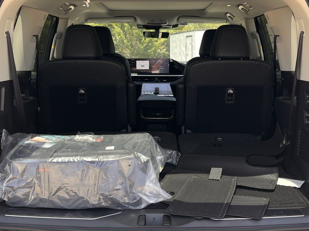 New 2027 INFINITI QX80 Luxe RWD image 24