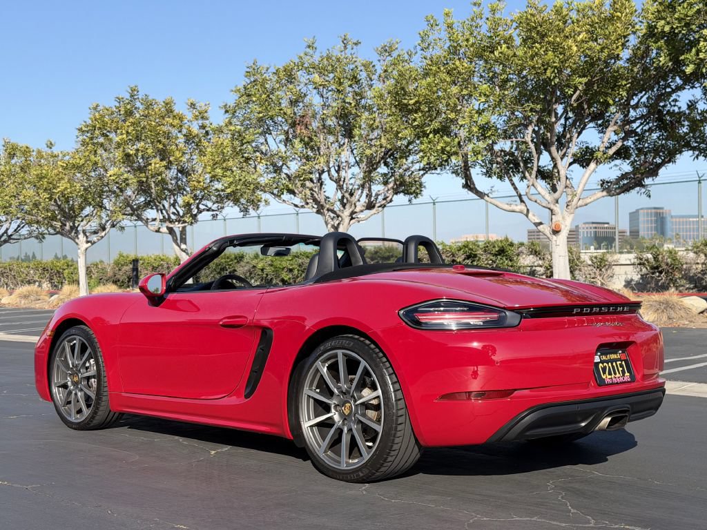 Used 2020 Porsche 718 Boxster RWD image 14