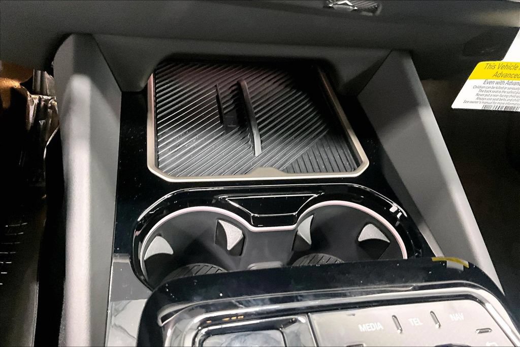 New 2026 BMW i5 eDrive40 w/ Executive Package RWD image 21
