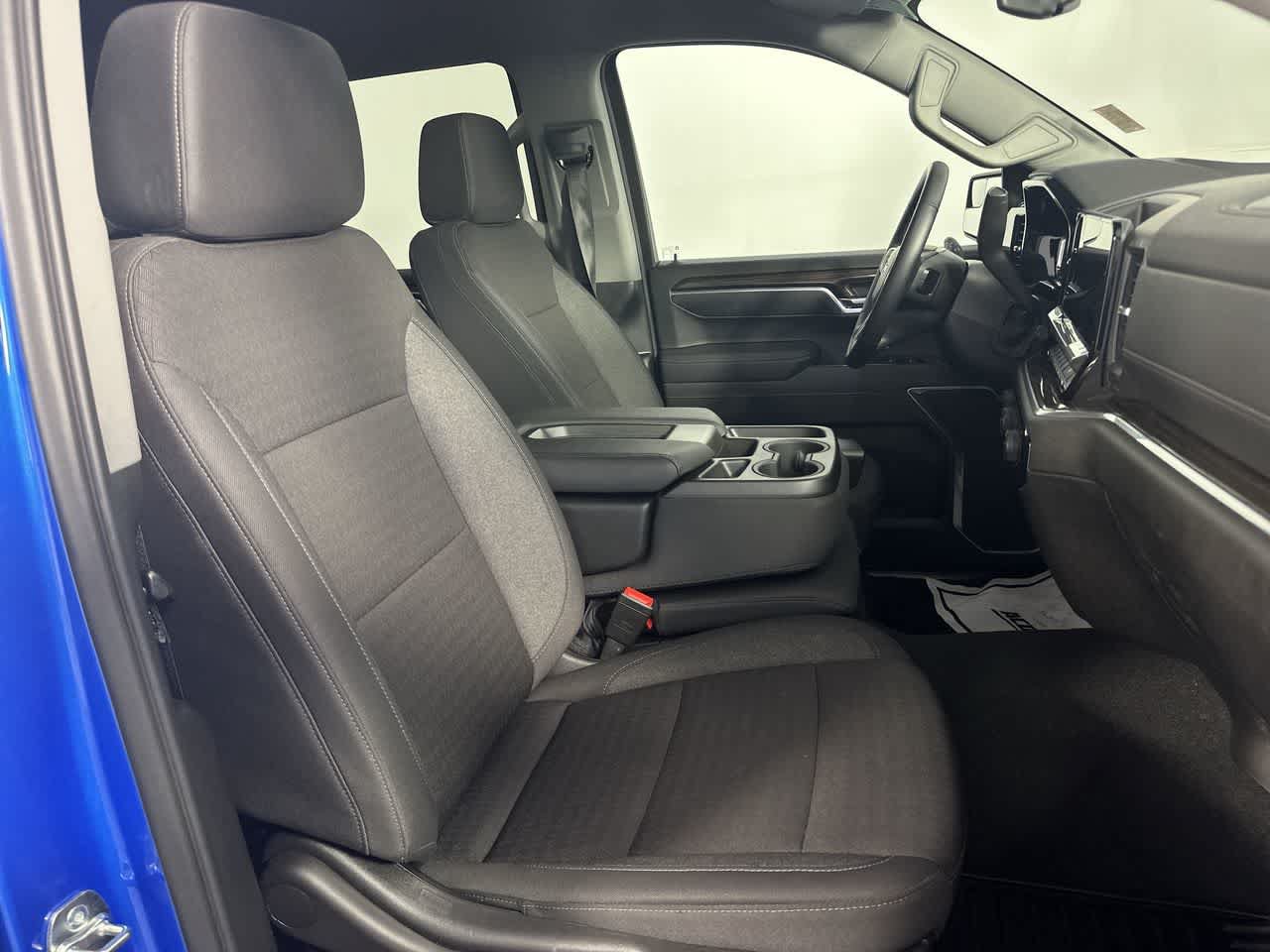 Used 2026 Chevrolet Silverado 1500 RST AWD/4WD image 6