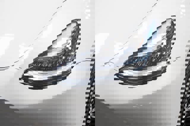 Used 2021 Tesla Model Y Long Range image 7