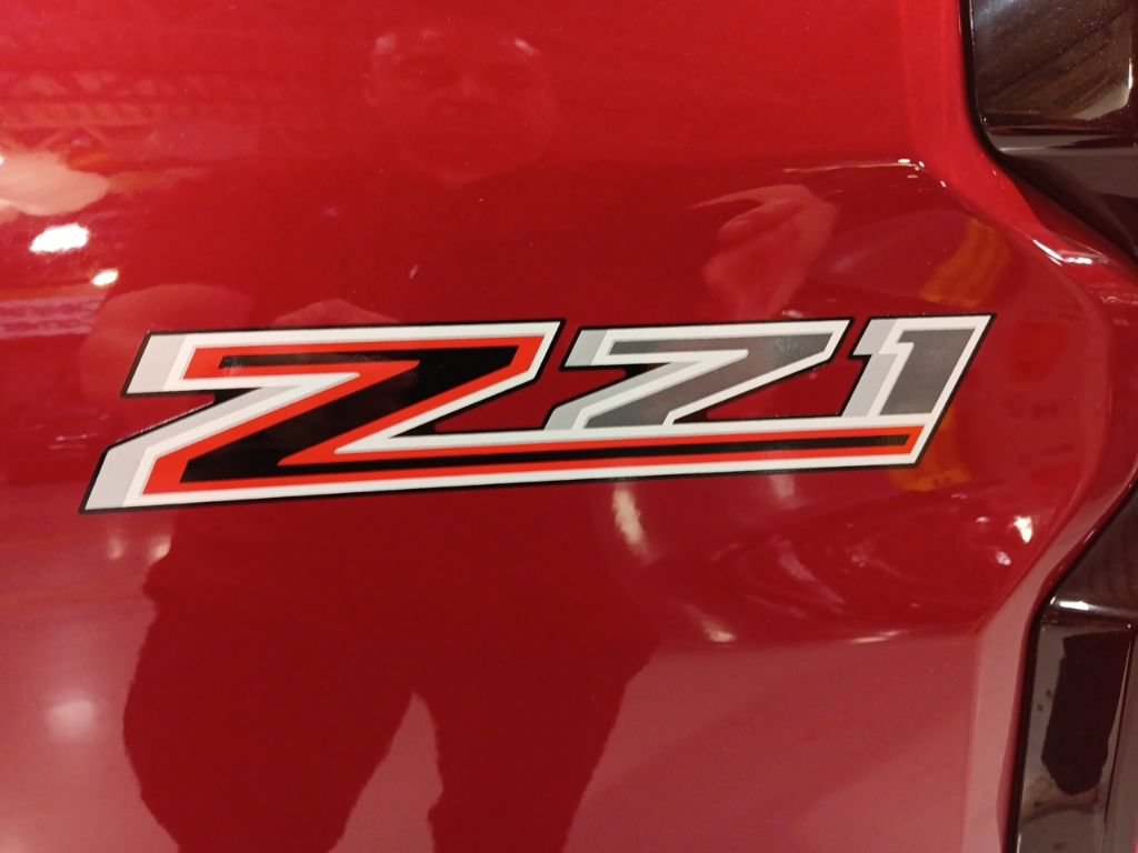 Used 2023 Chevrolet Colorado Z71 w/ Z71 Convenience Package 2 AWD/4WD image 7