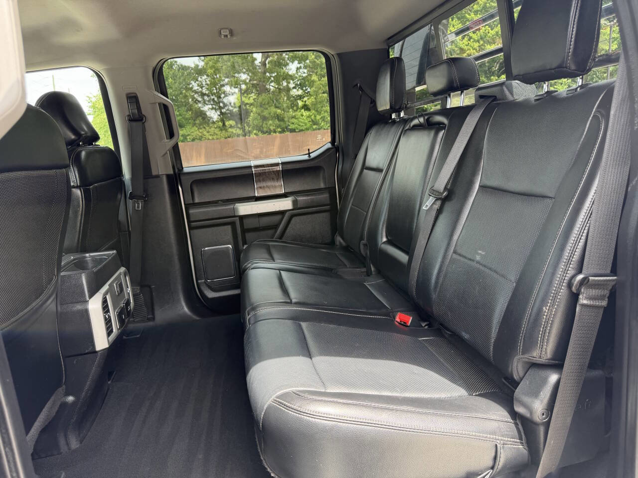 Used 2019 Ford F350 Lariat w/ Lariat Value Package AWD/4WD image 8
