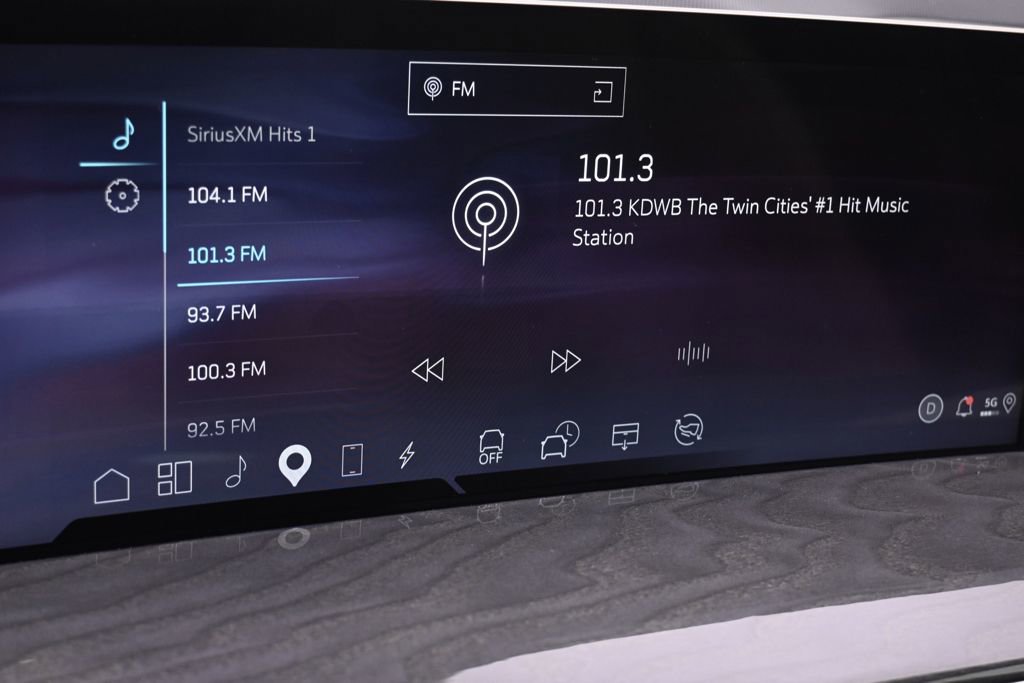 New 2025 Cadillac Escalade IQ Luxury 2 AWD/4WD image 29