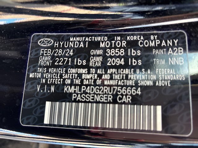 Used 2024 Hyundai Elantra Limited FWD image 62