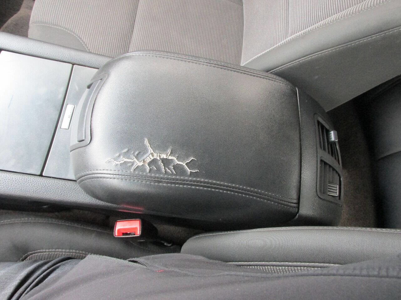 Used 2013 Ford Taurus SEL image 51