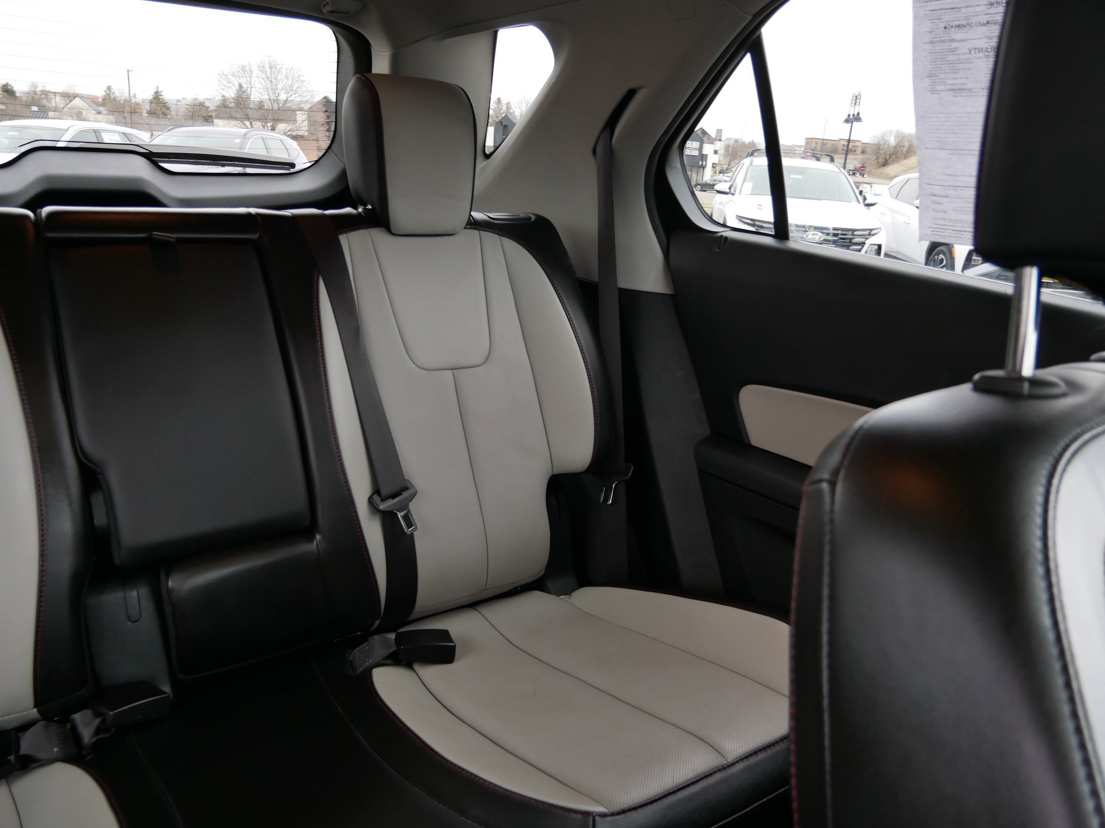 Used 2017 Chevrolet Equinox Premier w/ Enhanced Convenience Package AWD/4WD image 14