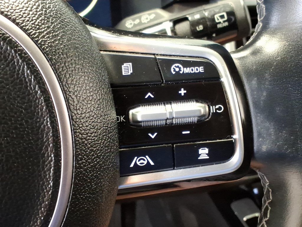 Used 2023 Kia Sorento SX AWD/4WD image 12