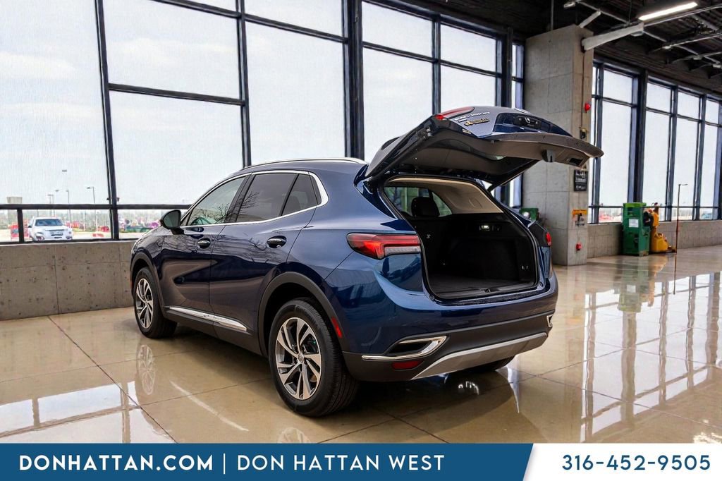 Used 2022 Buick Envision Essence w/ Technology Package I image 28