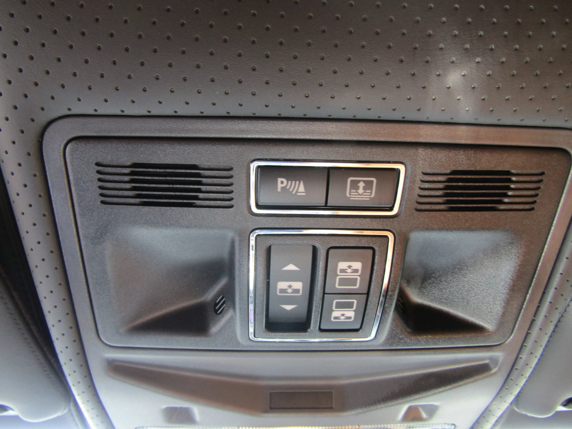 Used 2013 Jaguar XJ L Supersport RWD image 37