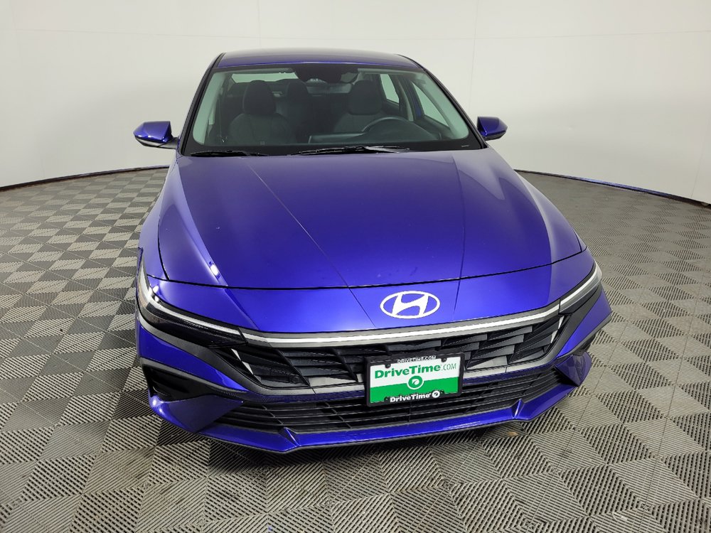 Used 2024 Hyundai Elantra SE FWD image 14