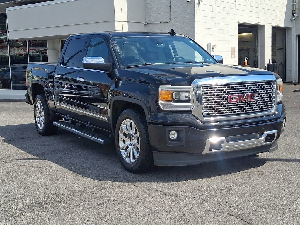 Used 2015 GMC Sierra 1500 Denali w/ Driver Alert Package AWD/4WD image 4