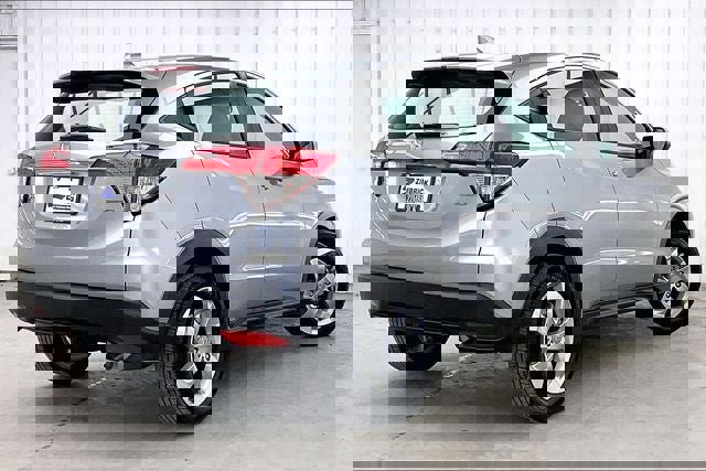 Used 2019 Honda HR-V LX image 12