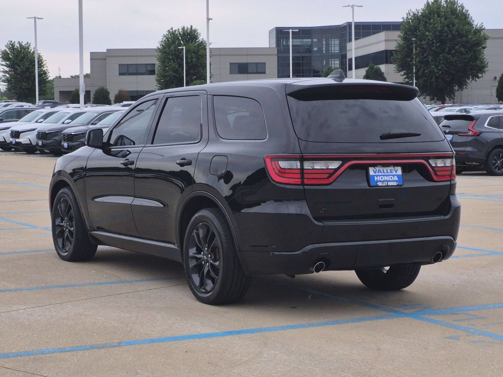 Used 2021 Dodge Durango R/T w/ Blacktop Package AWD/4WD image 8