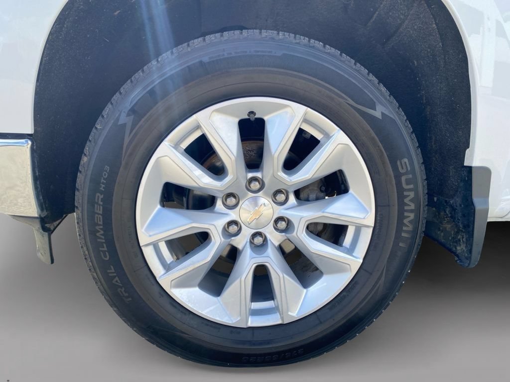 Used 2022 Chevrolet Silverado 1500 LT AWD/4WD image 9