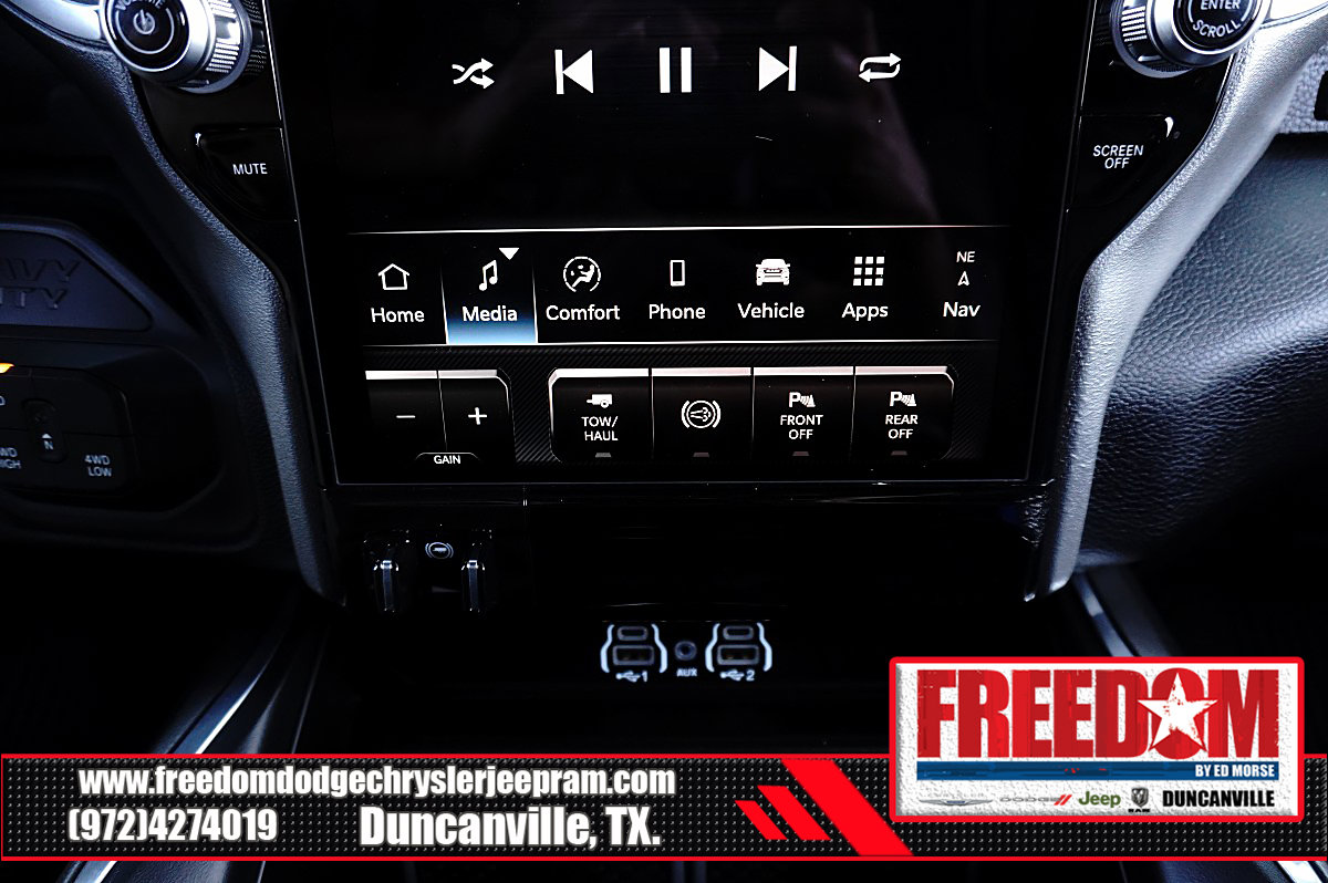 Used 2025 RAM 2500 Laramie AWD/4WD image 22